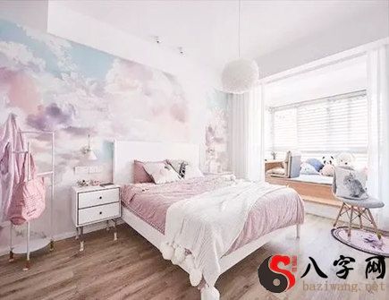 How to solve the bedroom door to window