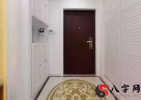 What's the best thing to look at when you walk in the door?
